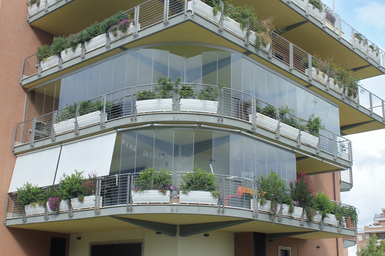 Sistema tutto vetro...vivi il tuo balcone windotherm Infissi per balconi